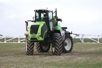 Image de Pulvérisateur agricole Automoteur LASER